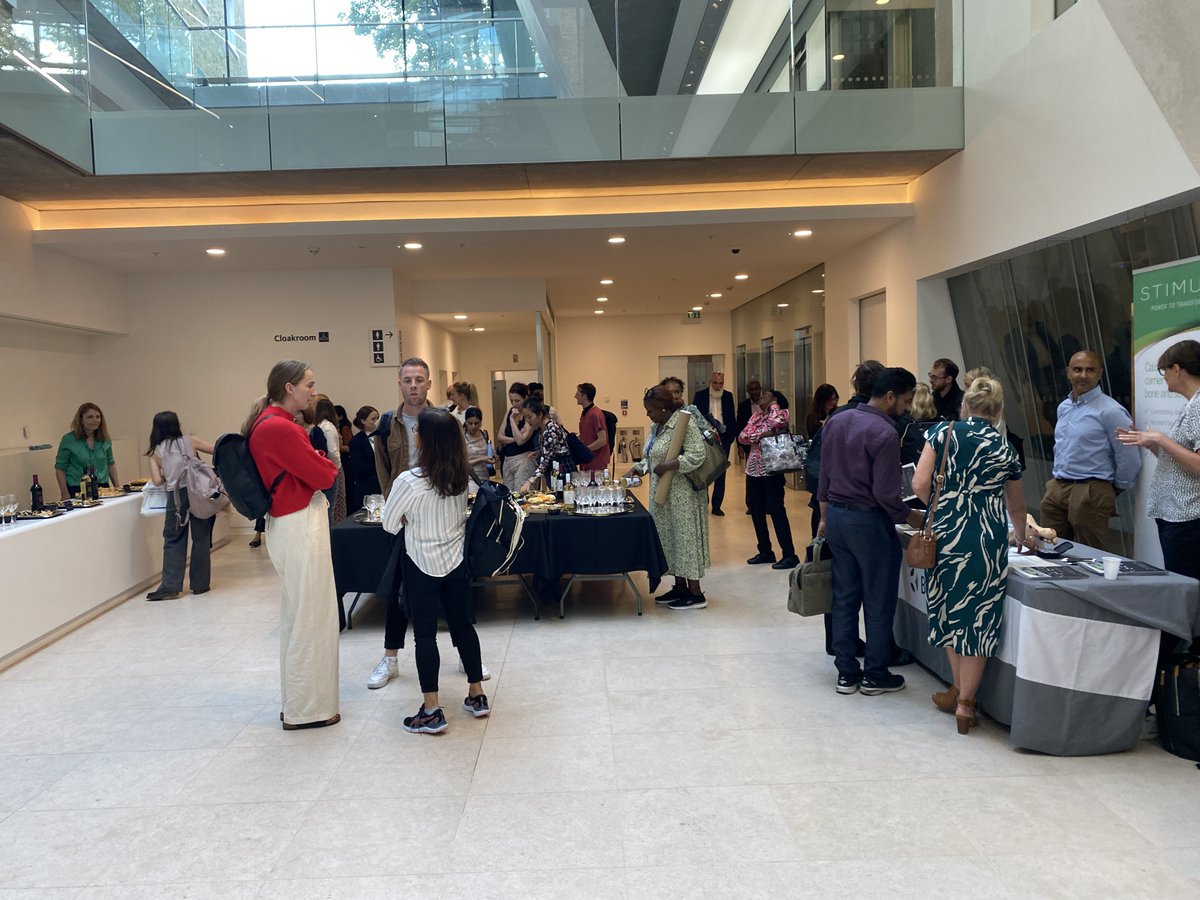 PrashVas's tweet image. Excellent engagement at #advances #diabeticfoot  seminar yesterday 
#KingsDFC- Sold out 6 weeks in advance (small numbers =⬆️ interaction)

We will be making this a regular event in #London in future.