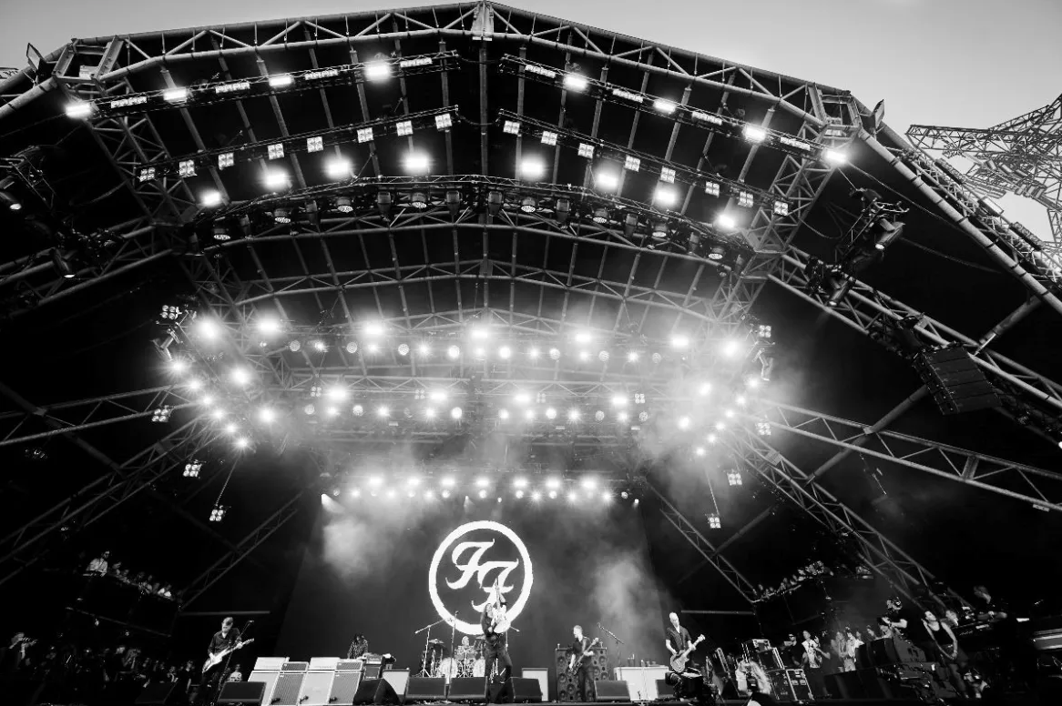 Foo Fighters UK tweet media