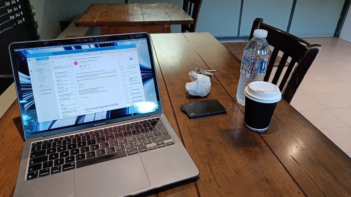 When you don't get a truck till 3pm and need to check out of hotel at 10. Go to a lovely cafe round the corner #duckpondcafe