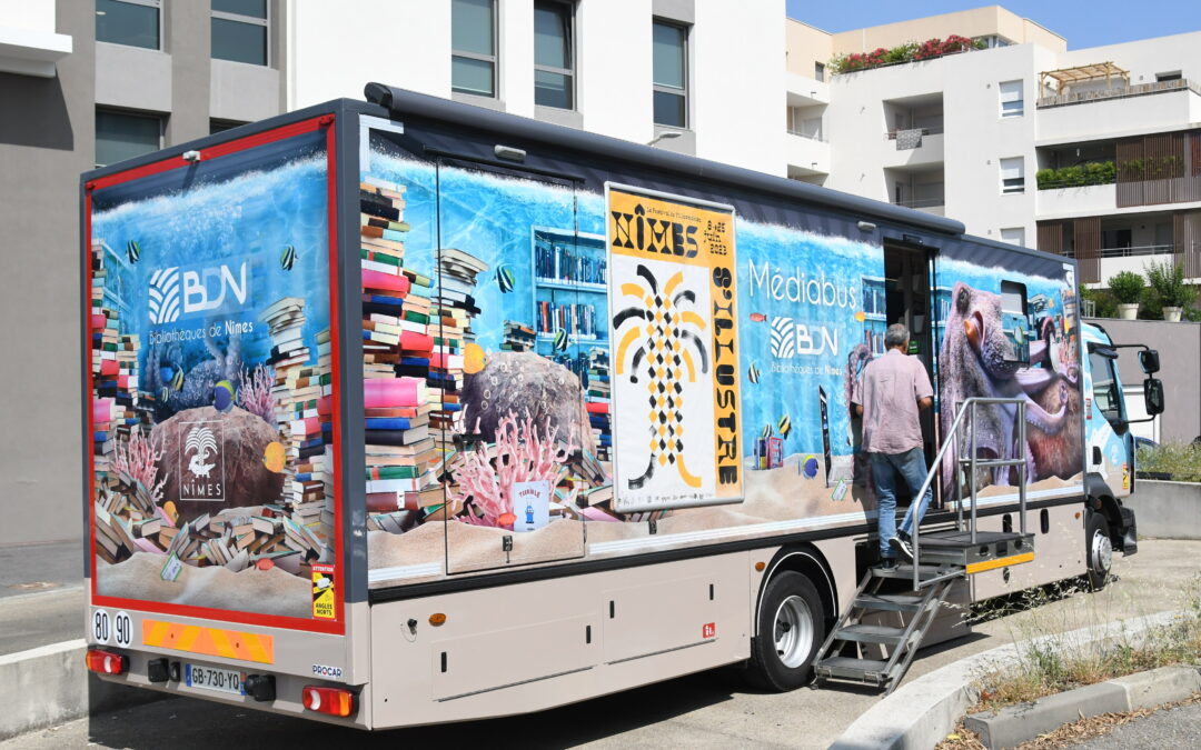 nimes's tweet photo. 📚 Les actus du #Mediabus
📆 Tournée d'été du 3 au 21/07 pour profiter d'un large choix de livres pour tous les âges, BD, CD, DVD et presse
📆 🎪 Spectacle de cirque burlesque "Timbrement vôtre" mercredi 05/07 à 17h30 au parc du Mont Duplan
💻 + d'infos 👉 https://t.co/FfFA3DpLlu https://t.co/ZQruzfTrhg