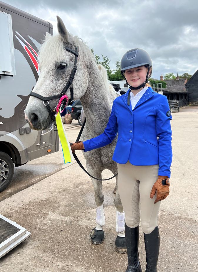 A big Prestfeldian 'Well Done!' to Darcy who competed in the Shrewsbury & District Riding club open showjumping competition at the weekend. She did so well and came First place in the 60cm overall competition! Great work Darcy. #weareprestfelde #prepschool #Shropshire