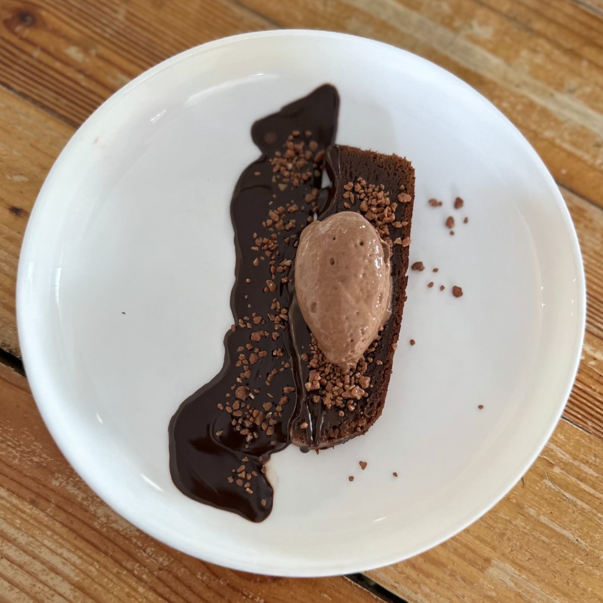 Bahia_Taberna's tweet photo. ¿Has probado el menú degustación? 

¡Reserva aquí y hazlo! 👉 https://t.co/jZIhQmUWzh

#chocolate #postre #good #bjsrestaurant #ñamñam #madrid #coolfood #yeah #ventepaaca #pidetelo #comerenmadrid #esviernes https://t.co/1xhD1j6OC8
