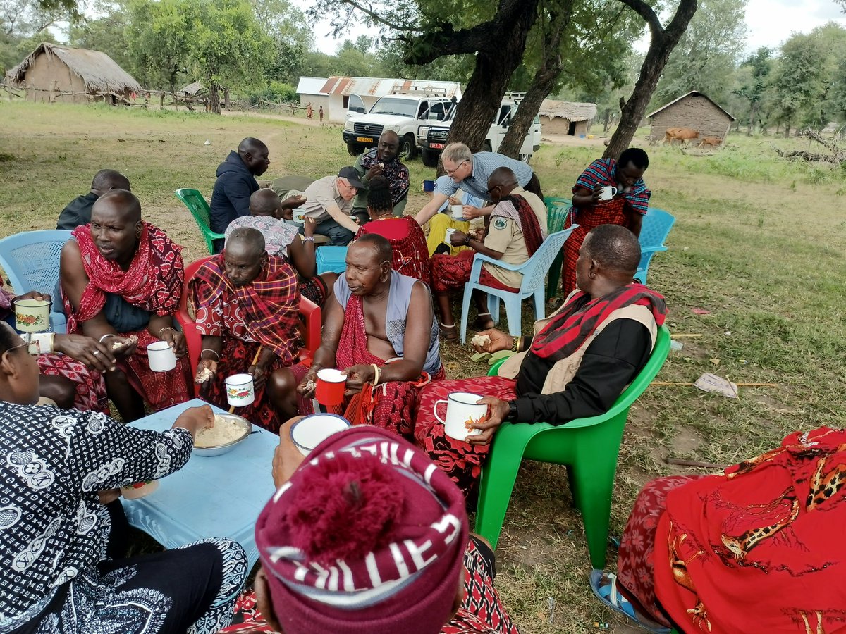 After a fruitful discussion session, lunch is served. A taste of the Maasai hospitality. LIVEFOR in Mvomero District