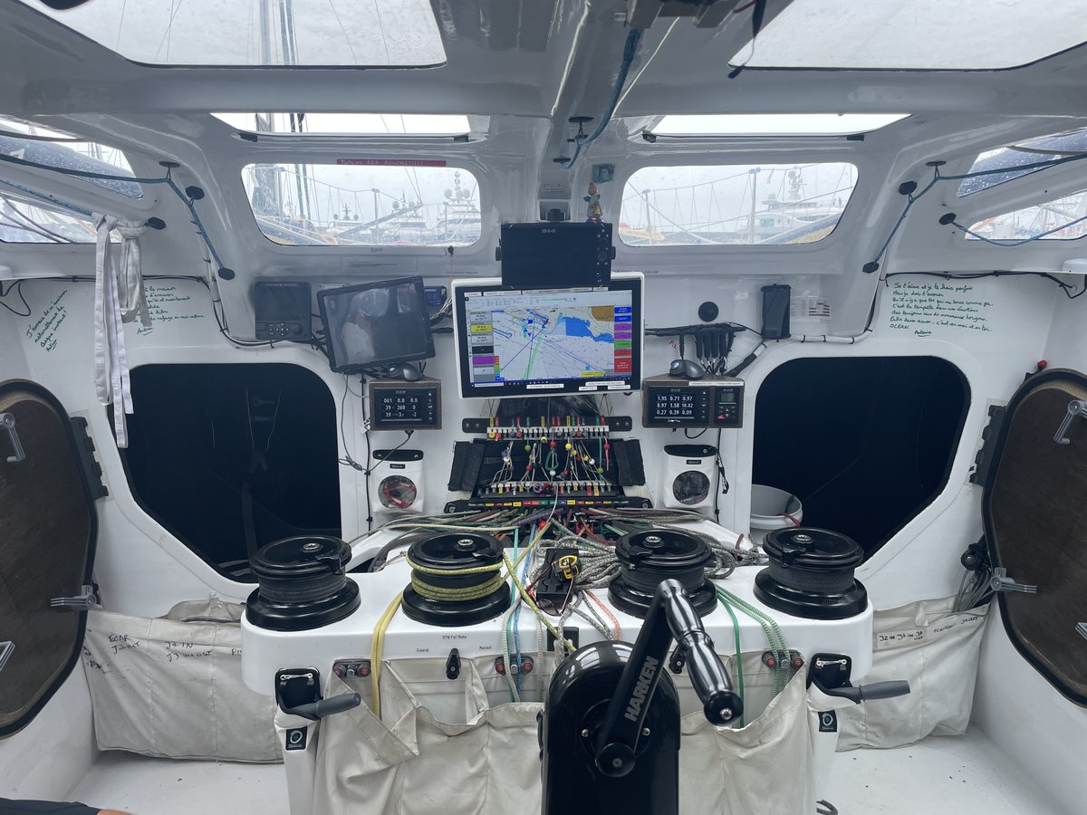 EATIP_eu's tweet photo. A big thank you to our colleagues @theoceanrace for our onboard tour to better understand scientific monitoring undertaken by partners⛵️🧪💻🧑🔬#OceanDataWeek proves a fascinating insight into research, science & data sharing - monitoring tools transferable to #aquaculture too! https://t.co/PFuitYASO8