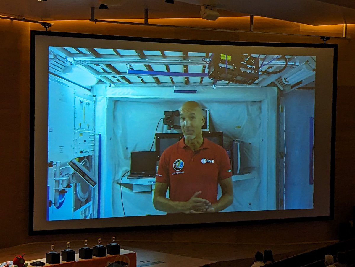 TSpudnik's tweet photo. A message sent from the ISS! @astro_luca 'failure is normal - the only way to never fail is to never try - if we never failed we would not be in space!'. @esa @ESA__Education @scienceirel @colaiste @LimClareETB #cansat https://t.co/6Fz3Qph0QX