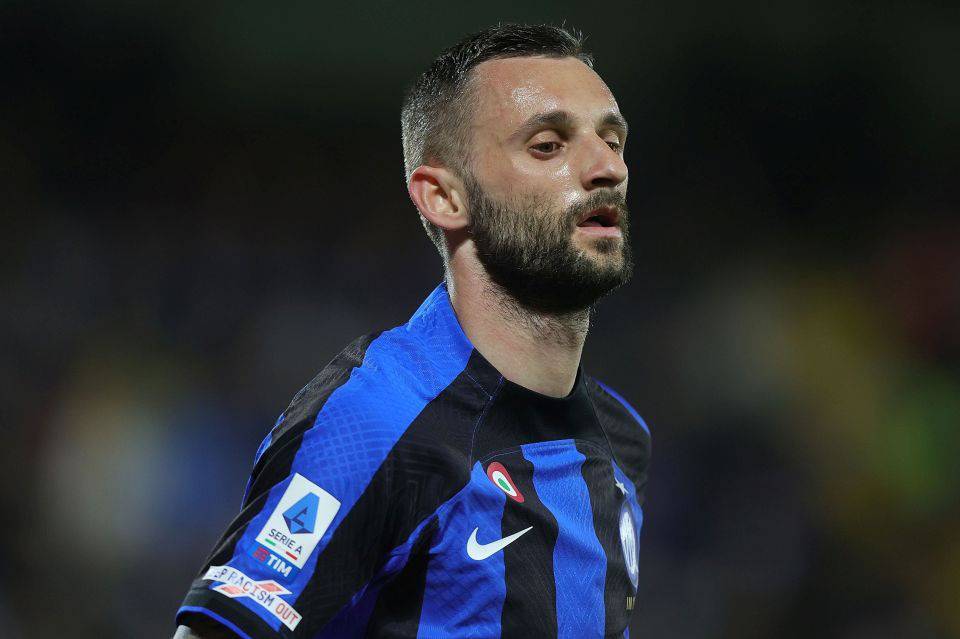 BarcaTimes's tweet photo. 🚨🎖| Al-Nassr are now offering only €15M to Inter for Brozovic compared to the earlier €23M offer. NEGOTIATIONS STOPPED. [@MatteMoretto] #fcblive 🛑 https://t.co/SqMnKFqSiJ