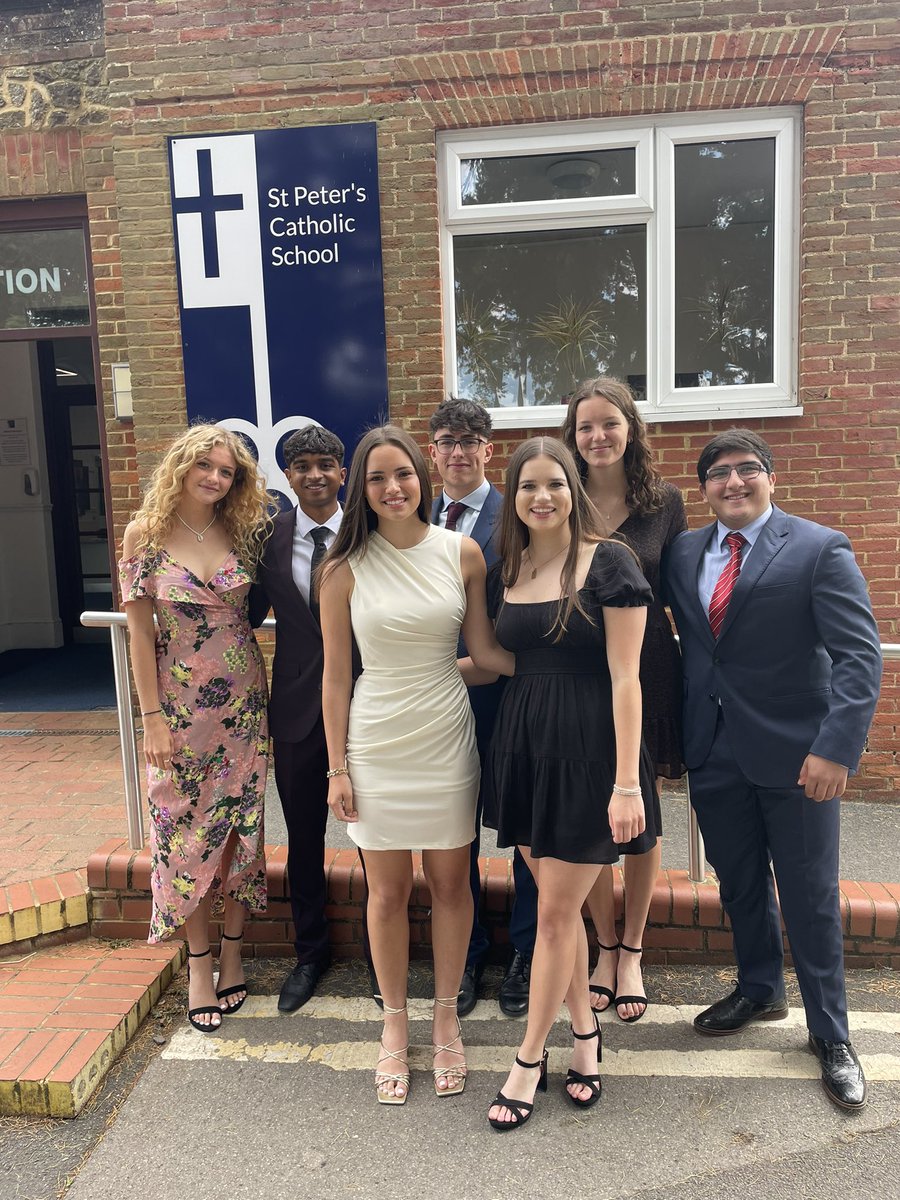 New head students commissioned during mass today. Sam, Phoebe, Reese, James, Charlotte, Martha and Narek