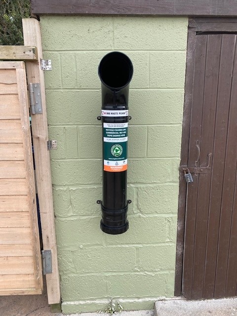 DunsterbeachLtd's tweet photo. We now have an anglers recycling bin, situated in our public carpark.
As part of the Anglers National Recycling Scheme, our aim is to keep discarded fishing line and fishing debris off our beach which would otherwise harm our wildlife and visitors.
#dunsterbeach #exmoor #ANRS https://t.co/DblYLJfOZp
