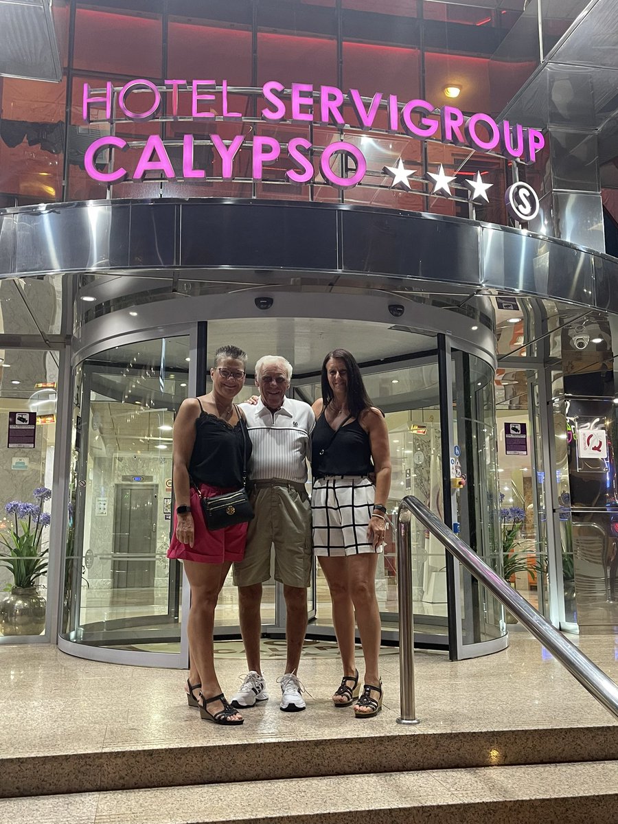 LeanneArmy's tweet photo. Well Benidorm you’ve been an absolute blast!!! You certainly didn’t disappoint!!!More memories made and definitely lots of fun and mischief had 🙈🤣 roll on next time……….👙🏖️💃🍻🍹😎🌞 https://t.co/NpSKafJyD5