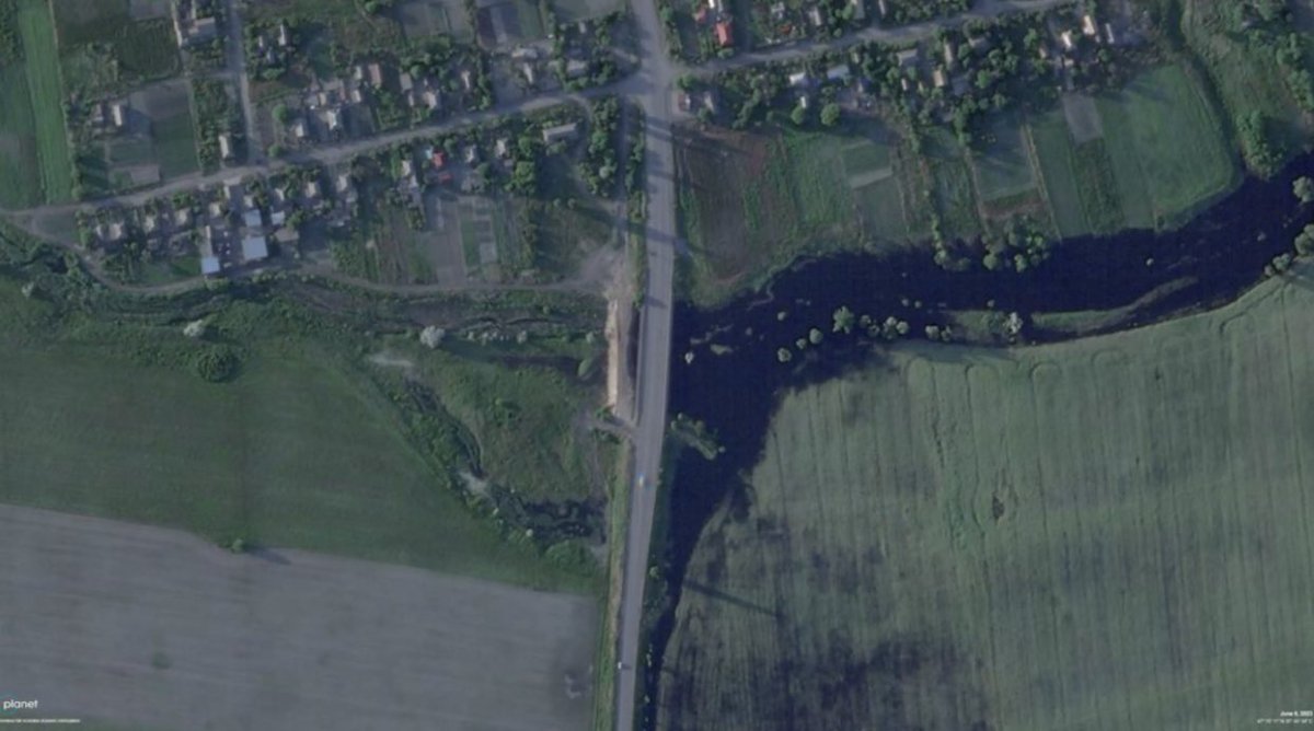 Гюндуз Мамедов/Gyunduz Mamedov (@mamedovgyunduz) on Twitter photo .<a href="/bellingcat/">Bellingcat</a> analysis of satellite imagery suggests that 🇷🇺 forces have built a dam near the occupied town of Tokmak, to flood the area ahead of 🇺🇦 counteroffensive. The flooding is nowhere near as large as at Nova Kakhovka, but this still is a form of alleged #Ecocide and .<a href="/bellingcat/">Bellingcat</a> analysis of satellite imagery suggests that 🇷🇺 forces have built a dam near the occupied town of Tokmak, to flood the area ahead of 🇺🇦 counteroffensive. The flooding is nowhere near as large as at Nova Kakhovka, but this still is a form of alleged #Ecocide and