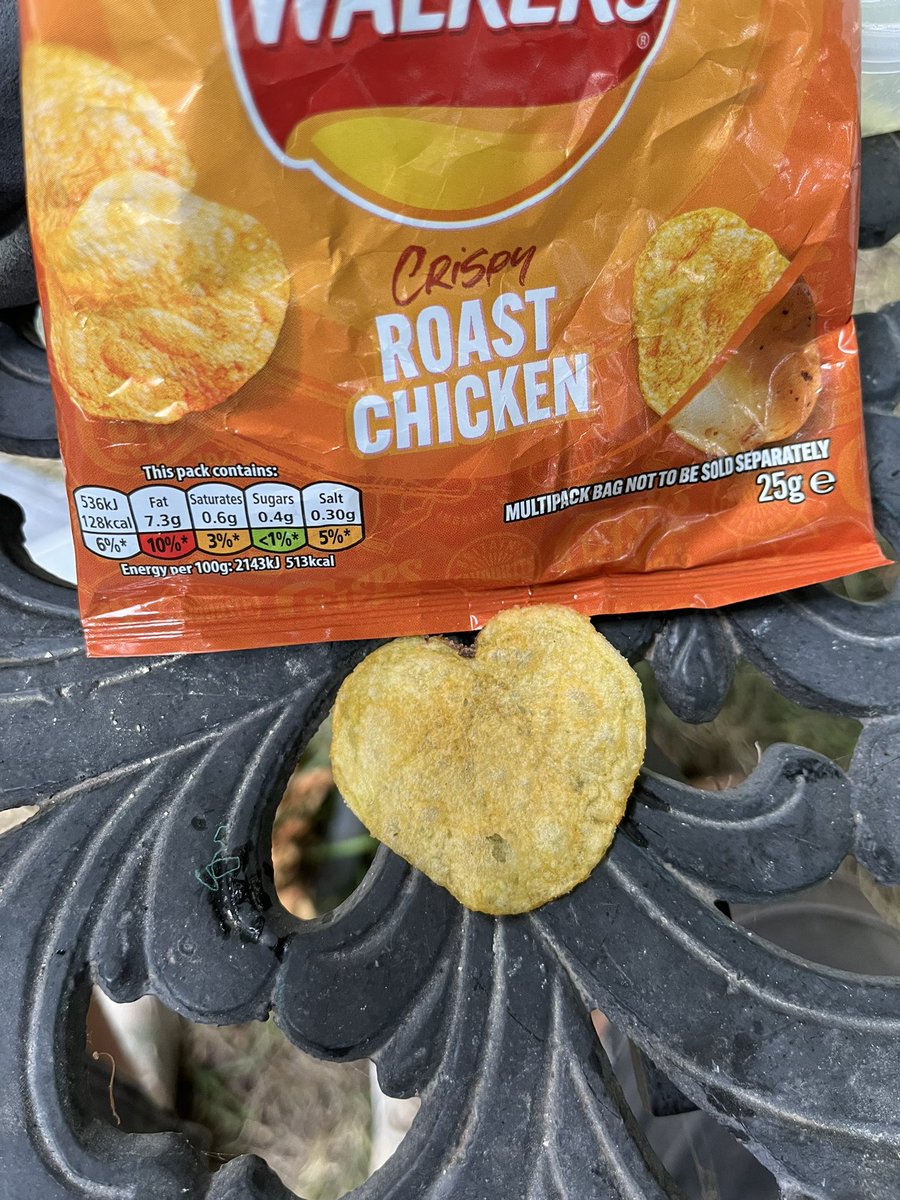 MyStyleBristol's tweet photo. @walkers_crisps #lovefromwalkers 

Come on ❤️ 👀 https://t.co/2CRKfQhIWp