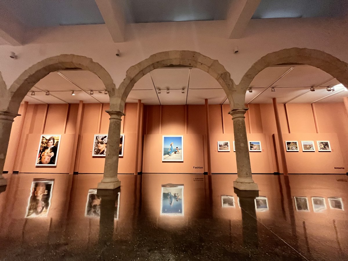 Hasta el 15 OCT en el Centro Andaluz de la Fotografía #CAF #Almería  'MARTIN PARR. AlmeriPARR'

Una muestra antológica con 353 imágenes del fotógrafo Martín Parr
lajunta.es/48nkc

<a href="/CulturaAND/">Cultura Junta de Andalucía</a> <a href="/AlmeriaJunta/">AlmeríaJunta</a> <a href="/CulturaAlmeria/">TurismoCulturaDeporteAlmería</a>
<a href="/WeekyAlmeria/">Weeky Almeria</a> <a href="/OcioAlmeria/">Ocio Almería®</a> <a href="/la_chrome/">LaChrome®️</a>
<a href="/MagnumPhotos/">Magnum Photos</a>