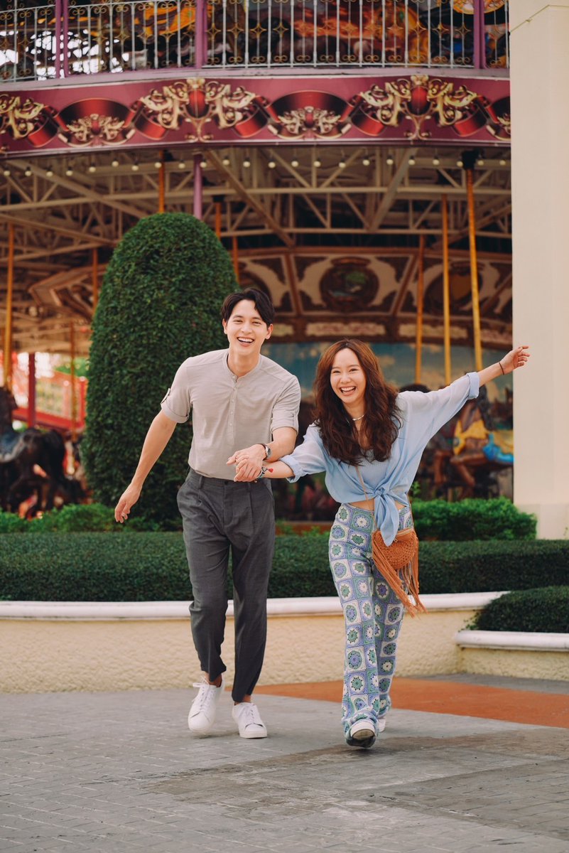 Maker_Family's tweet image. จำลองสถานการณ์เลิกงานวาร์ปไปรอวันจันทร์… อ้าว ไม่ได้อ่อ 🥺

#มาตาลดา รอวนจนกว่าจะวันจันทร์นะคะ 

ย้อนหลังไปพลางๆ ได้ที่ช่องทางต่อไปนี้ 
3Plus ch3plus.com/drama/1426
Netflix netflix.com/title/81683085