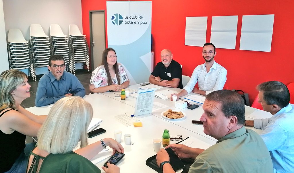 SandraSerpaggi's tweet image. Échanges #ClubRH entre DRH RRH et chefs d'entreprise de Corse autour de trois questions :
1. Le retour des experts
2. La formation professionnelle
3. Vos attentes pour valoriser les dispositifs #Afest #Afpr 
#AvecPôleemploi