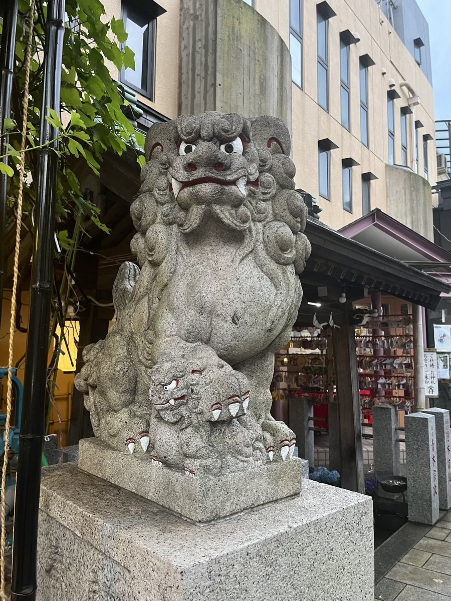 通勤途中の神社で茅の輪くぐってきました。 https://t.co/cuuuisTP63