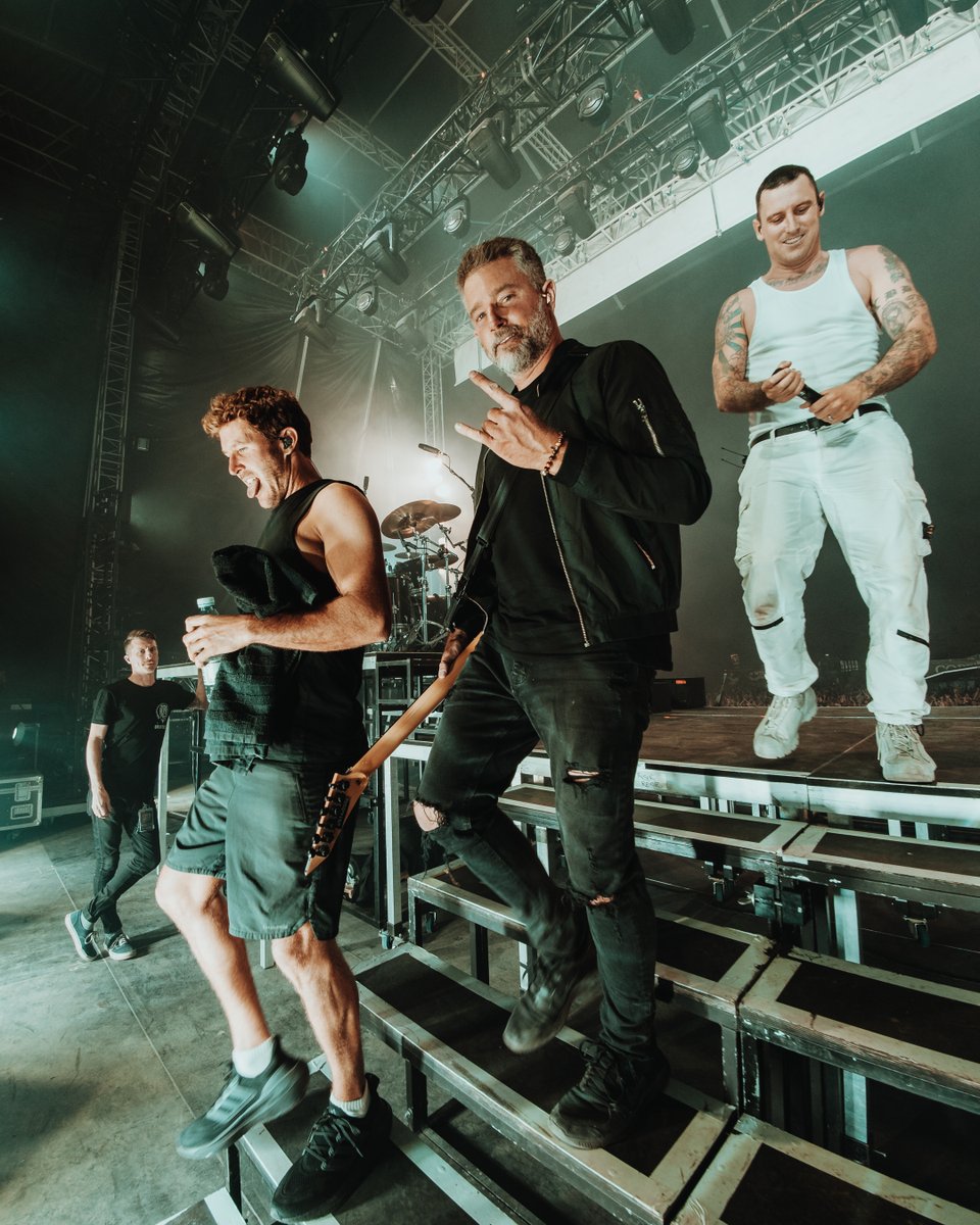 Parkway Drive tweet media