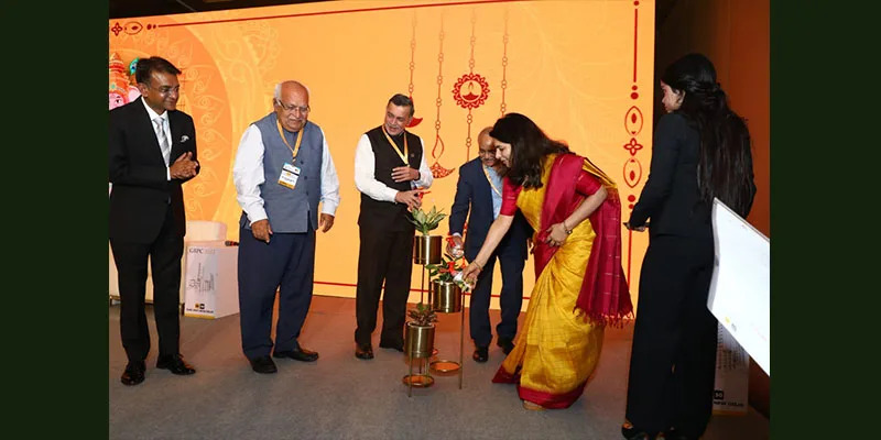 NewsMantraa's tweet image. Ms Vartika Shukla, CMD, EIL along with other stalwarts of the Oil &amp;amp; Gas Fraternity inaugurated the Global Refining &amp;amp; Petrochemicals Congress 2023 in New Delhi. 

#CMD #EIL #GlobalRefining&amp;amp;PetrochemicalsCongress2023 #inaugurated #MsVartikaShukla

newsmantra.in/ms-vartika-shu…