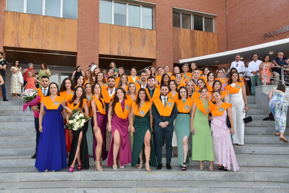 pablodeolavide's tweet photo. ¡Enhorabuena a la promoción 2018- 2023 del Doble Grado en Sociología y Trabajo Social por vuestra graduación! 🎓Que este feliz día sea sólo el comienzo de un futuro brillante y exitoso. ¡Os deseamos lo mejor en la nueva etapa que ahora iniciáis! 🎉
#egresadosUPO https://t.co/hQxmLNrgQb