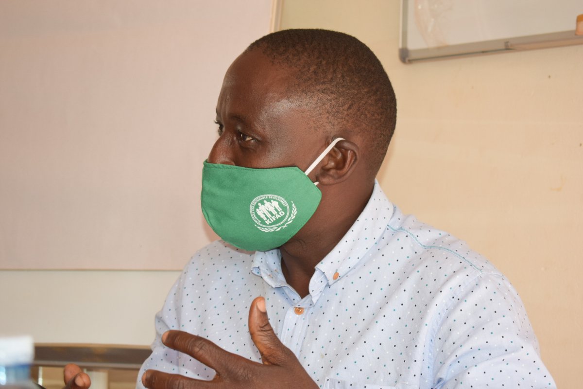 STFUganda's tweet photo. #STFupdates: We are glad to host Mr.Bob Bongole, Executive Director at @KiyitaD1,during our live talk radio show this evening on CBS FM 89.2. He will share with us why young people must live responsible sexual lives. 
This show is funded by @savechildrenug https://t.co/Yk9ANvqWeC