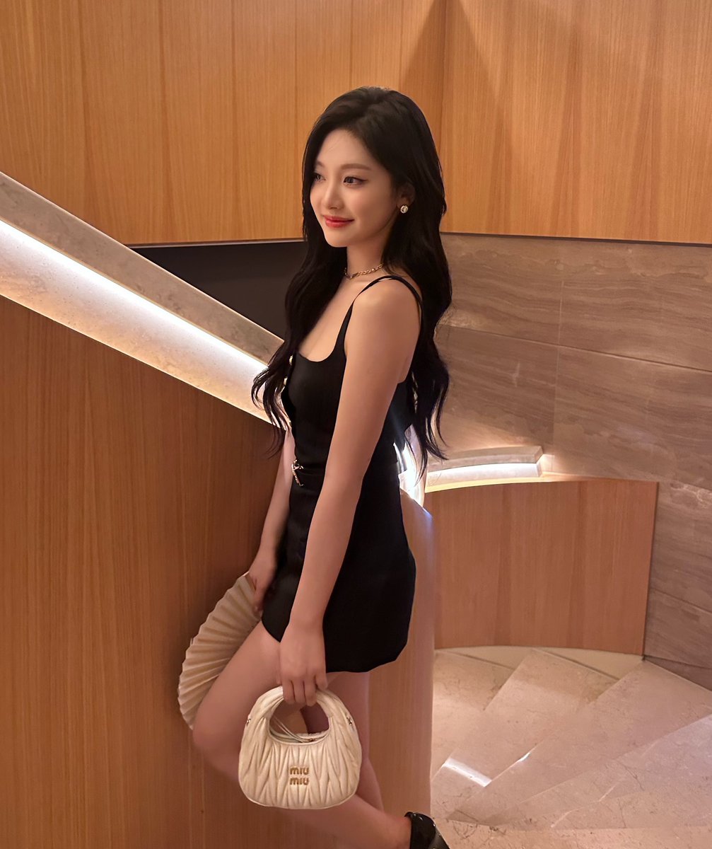 ningningspics's tweet photo. 🦋 🫧 https://t.co/tCMhLERJuJ