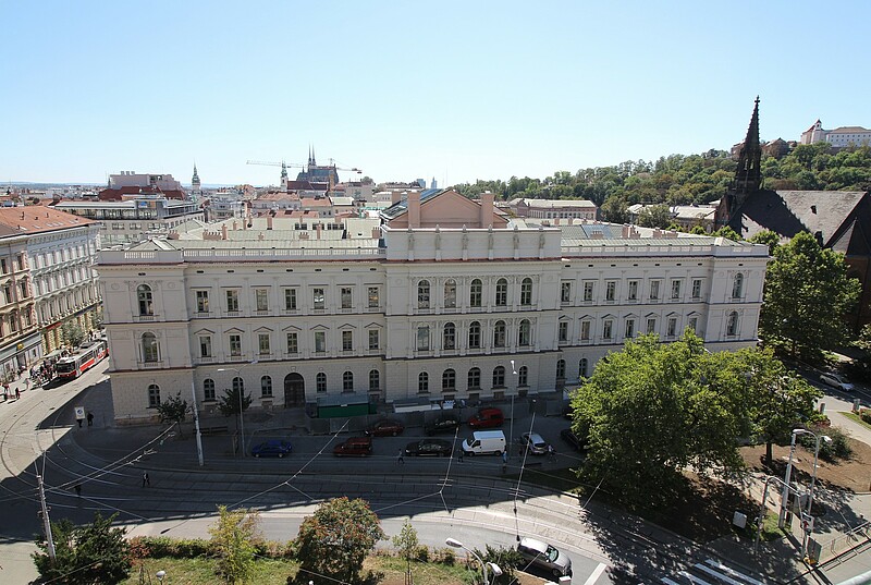 „Princip subsidiarity, kdy se věci veřejné mají spravovat na úrovni co nejbližší občanům, je důležitý pro zdravou silnou společnost. #Rozumnepravo s tím zcela souzní,” říká <a href="/havlova_adela/">Adela Havlová</a>.

Mluví o něm i J. Wintr a další ústavní soudci <a href="/usoud_official/">Ústavní soud</a>: usoud.cz/aktualne/ustav…