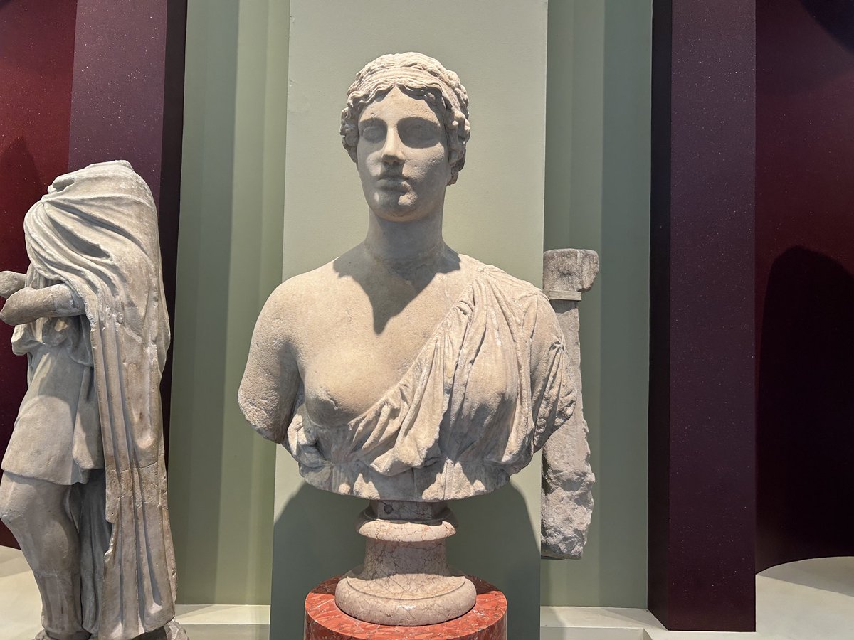 Leslie Francis tweet media