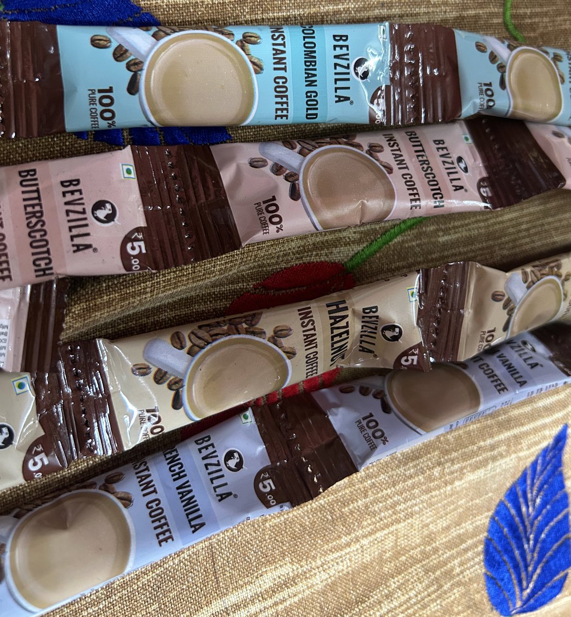 Daminihere's tweet photo. काफ़ी है
मज़े 💃#Bevzilla #CoffeeLover https://t.co/Gx3GU7R2lN