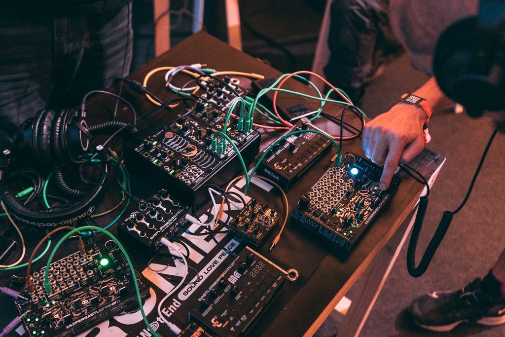 bastlinstrument's tweet image. 🎉✨🎶 Reliving the Mind-Blowing Magic of the Sónar Festival! 🎶✨🎉

#aphex #bastl #bastlinstruments #festival #barcelona #sonar #sónar