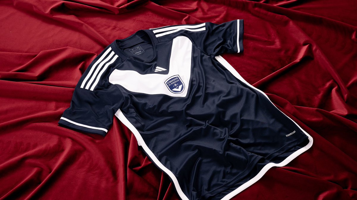 esvaphane's tweet photo. 📢 FC Girondins Bordeaux 23-24. Adidas. Home. 📢 https://t.co/xajAbgEvP7