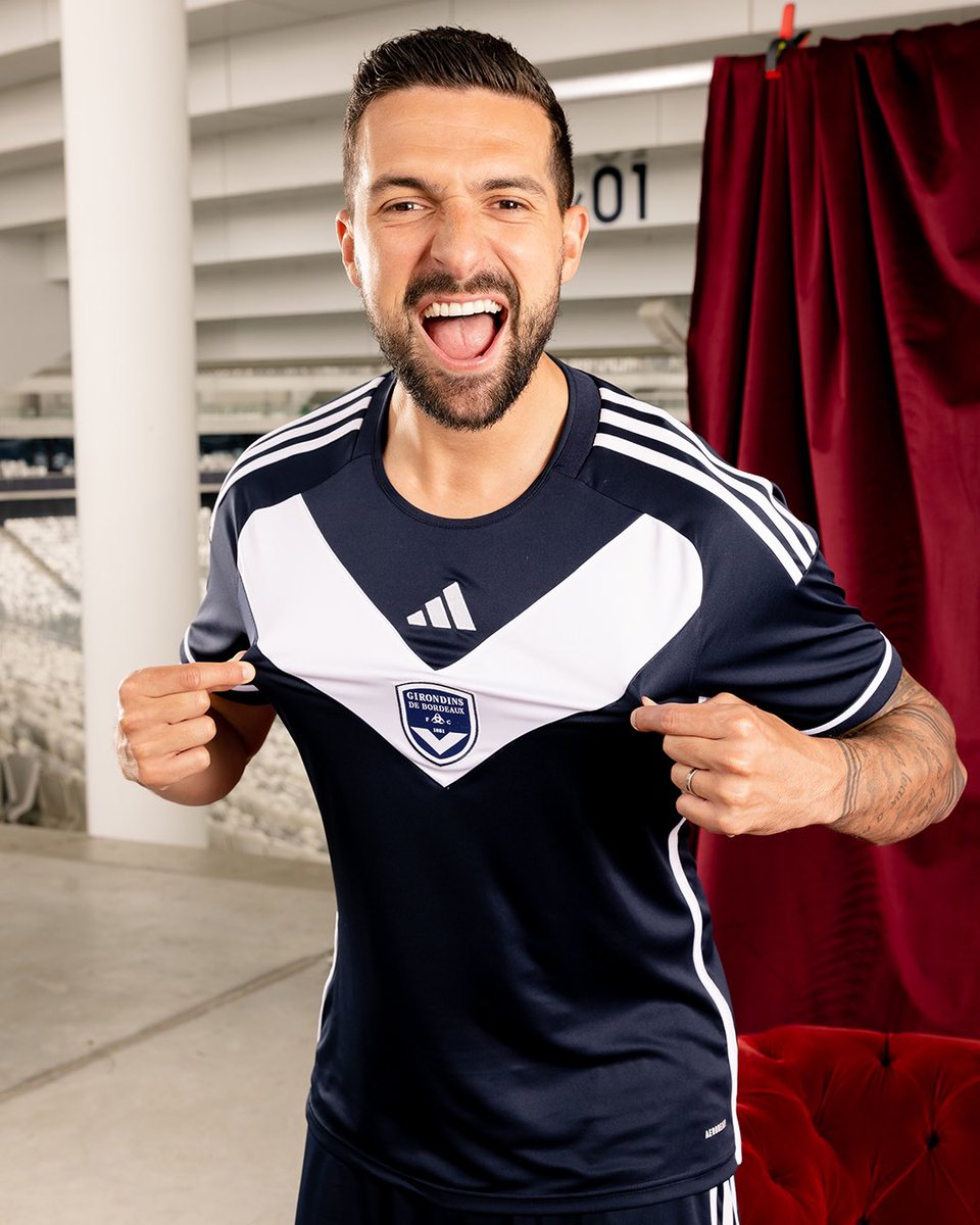 esvaphane's tweet photo. 📢 FC Girondins Bordeaux 23-24. Adidas. Home. 📢 https://t.co/xajAbgEvP7