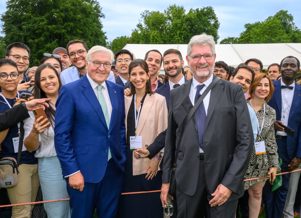 Our Annual Meeting 2023 was not only the biggest in its history – it was also a fantastic birthday party! 🎂💚 Thank you for celebrating the Humboldt Foundation’s 70th anniversary with us, dear #Humboldtian|s and see you soon! #AvHWhatsNext