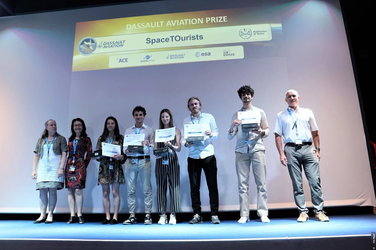 #DéfiAérospatialÉtudiant – Clôture du 17ème exercice
dassault-aviation.com/fr/groupe/actu…
#StudentAerospaceChallenge – Closing of the 17th exercise
dassault-aviation.com/en/group/news/…
#StudentSpaceChallenge #DassaultAviation #EnsemblePlusLoin