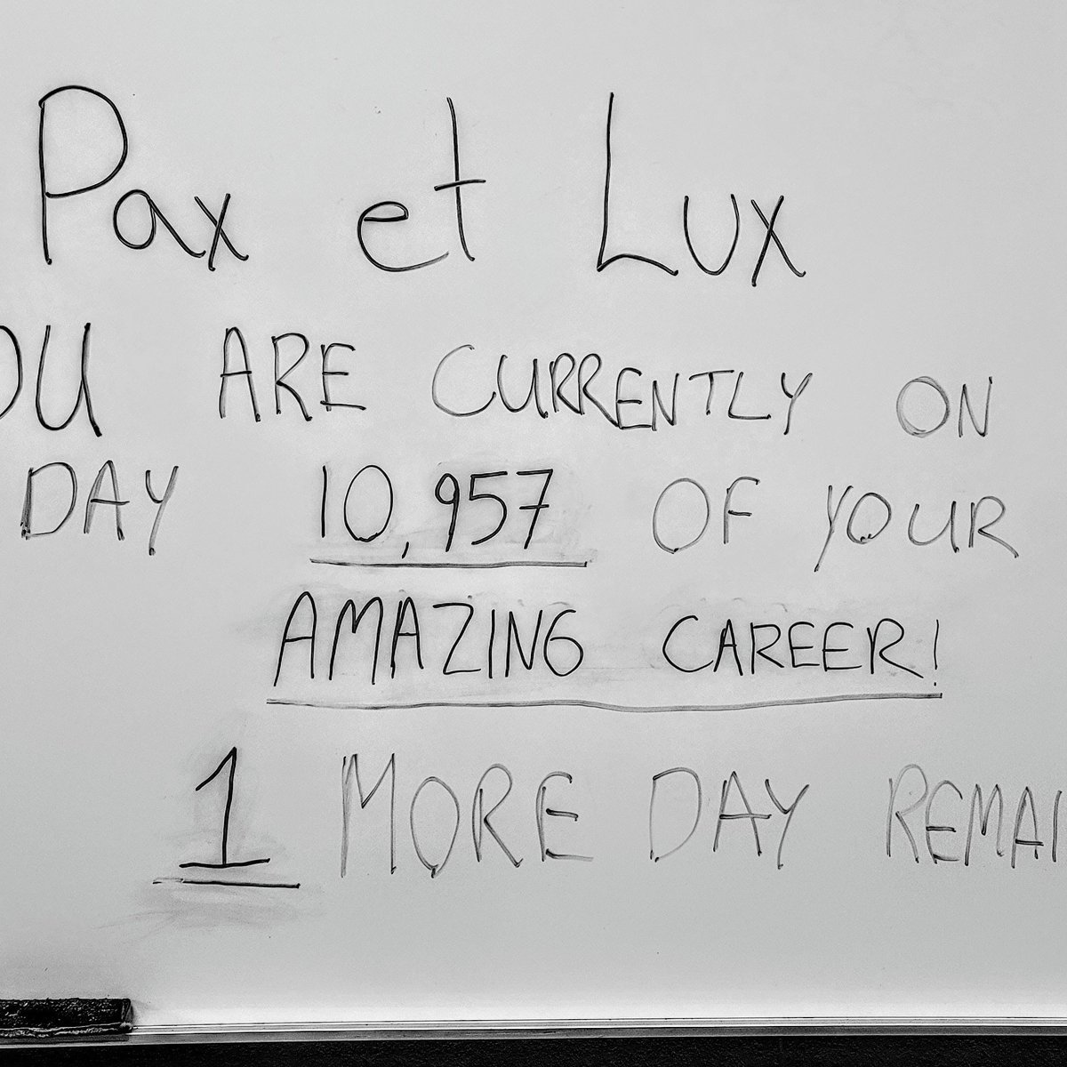 ptings1's tweet photo. Someone wrote this on my board yesterday. #1daymore https://t.co/fLGUvGUd0U