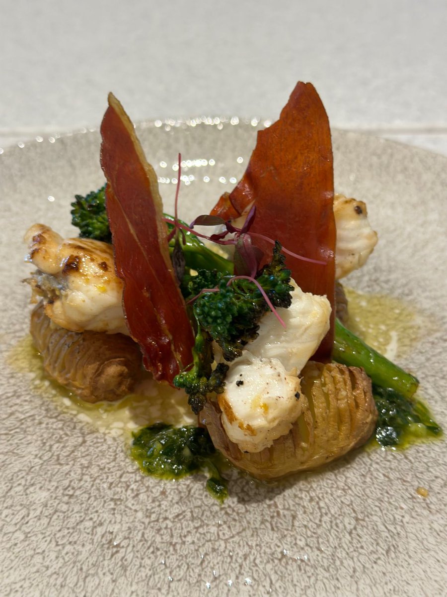 Chartwells Independent tweet media