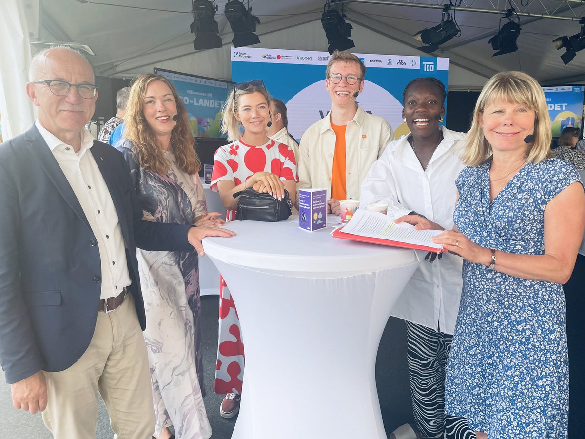 Nu drar vi igång Visions mingel ”En död planet ger inga jobb – hur kan välfärden delta i klimatomställningen?” med <a href="/karinlexen/">Karin Lexén</a> <a href="/SKR_se/">SKR</a> <a href="/lisamarialucia/">Lisa Nåbo</a> <a href="/ElnaVeronica/">Veronica Magnusson</a> <a href="/LUFswe/">LUF</a> <a href="/ssu_sverige/">SSU</a> <a href="/silviakakembo/">Silvia Kakembo</a> 

#klimatombud #Klimatgranskarn #klimatbevakaren #almedalen #svpol