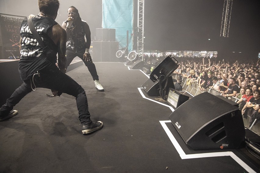 the_prodigy's tweet photo. Respect and love to all who came out to represent in Dublin
What an amazing night! Respect to ANDY C and crew 🔥
#theprodigy
#weliveforever
-
Photos by
Rahul Singh🔥🔥🔥 https://t.co/V5XhmKOljH