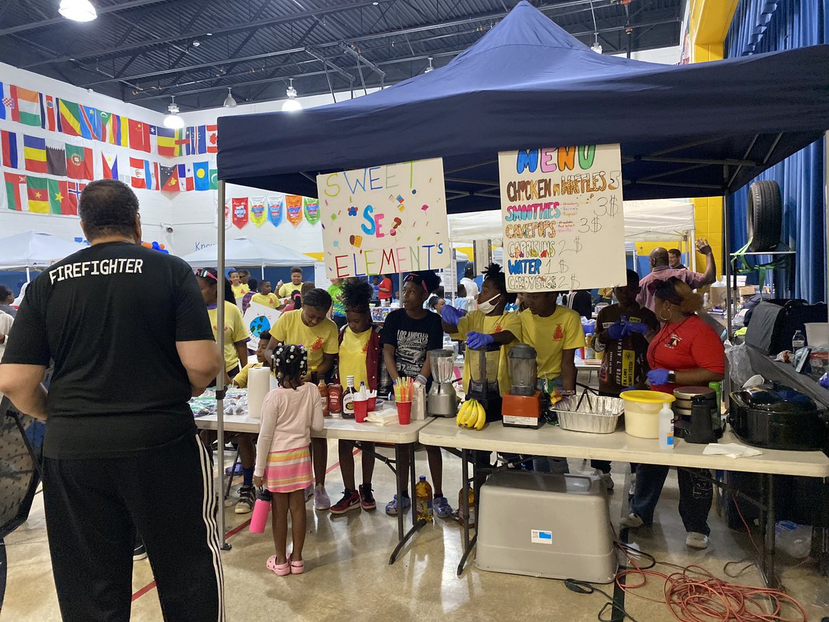 ChiefAWillamson's tweet photo. Saint Florian Center Cadets host the 31st Annual Marketday selling goods and services to their target market (summer camps and daycares). They created business plans, marketing plans, and interviewed at the bank to secure a business loan. https://t.co/92rCpKKwRt