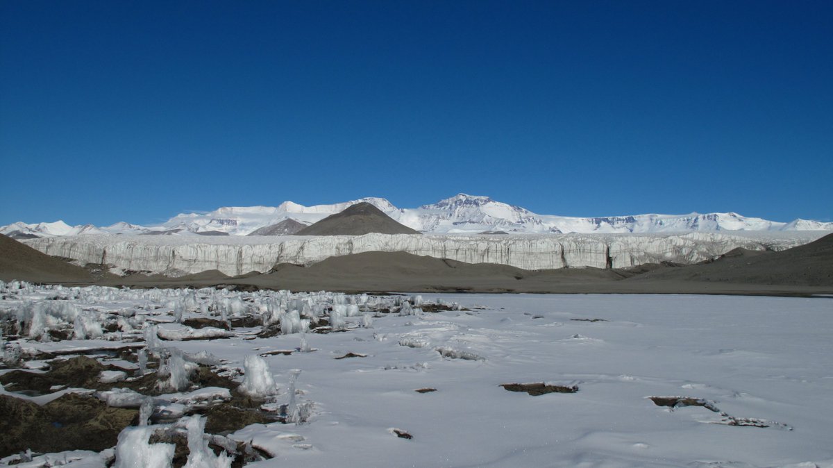 We´re excited to start our new Centre of Excellence on 1st July 2023. iC3 - Centre for ice, Cryosphere, Carbon and Climate” funded by Norwegian Research Council and hosted by Dept. Geoscience <a href="/UiTNorgesarktis/">UiT Norges arktiske universitet</a>  in partnership with @NorskPolar  and <a href="/NORCEresearch/">NORCE</a>  😃