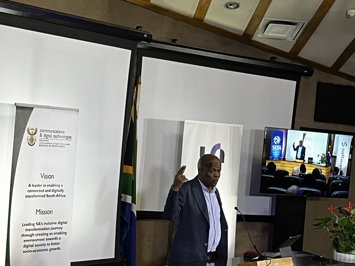 SAgovnews's tweet photo. Full details on the opening of the Motheo Innovation Centre to follow on https://t.co/oyE0UCaQeB #EnhancingInnovation https://t.co/9z3ZIwqRCL
