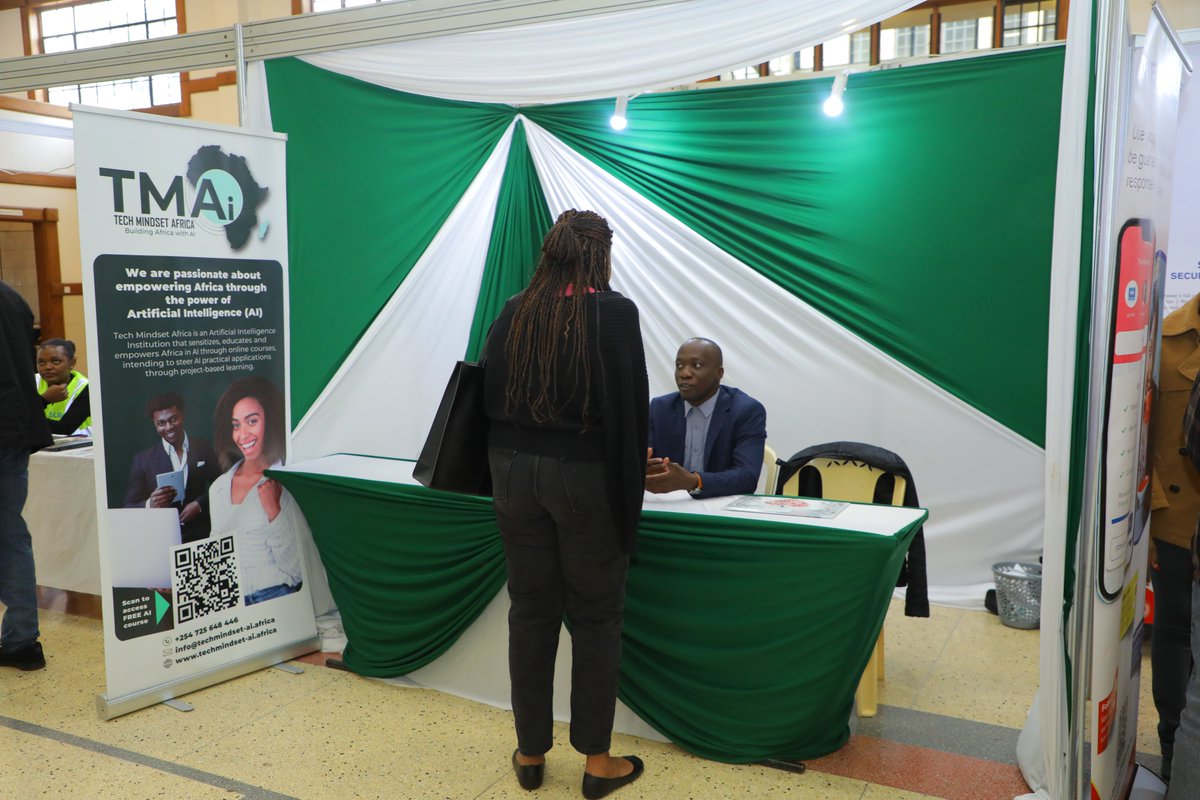 moringaschool's tweet photo. Extraordinary energy and excitement at the #MoringaCareerFair2023, as our exceptional students and accomplished alumni unite with industry-leading employers, igniting a transformative synergy of talent and opportunity.
#MoringaGraduation #MoringaSchool #AfricaTechTalent https://t.co/oE9hHdzs5D