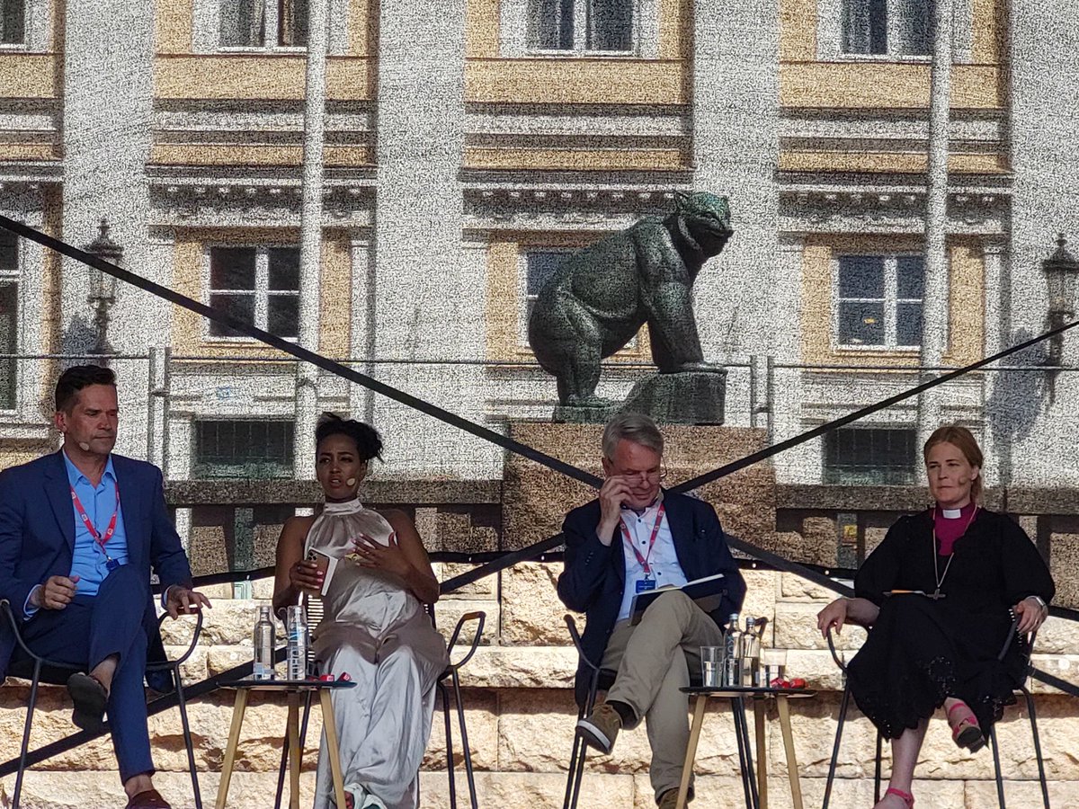 Minkä vapauden toteutuminen huolestuttaa? <a href="/MariLeppane/">Mari Leppänen</a> kasvurauhan, <a href="/Haavisto/">Pekka Haavisto</a> sananvapauden, @UjuniAhmed olemassaolon <a href="/MikaAaltola/">Mika Aaltola</a> vapauden elää, niin kuin haluaa. #SuomiAreena #vapaus100