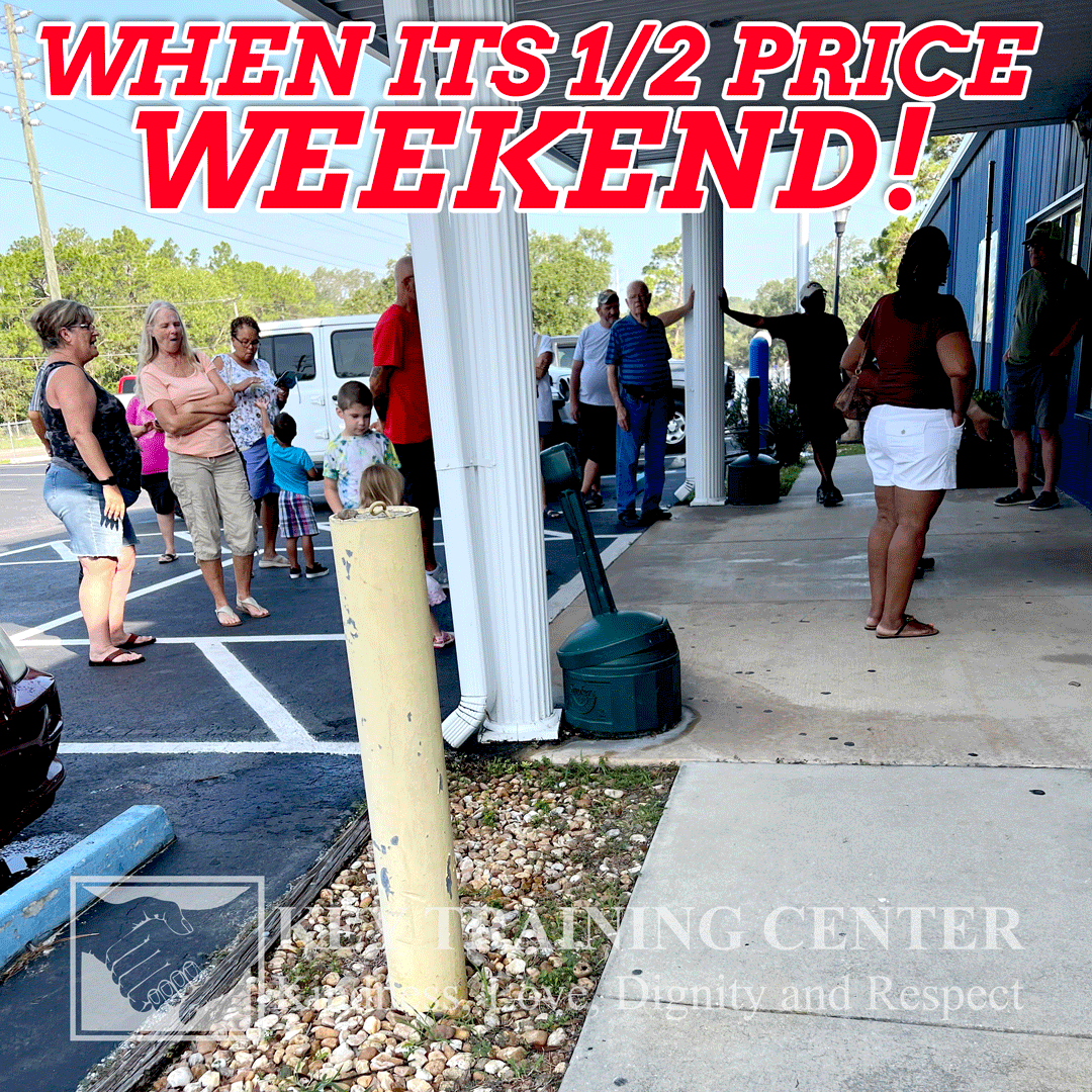 keytrainingctr's tweet image. When it's Half Price WEEKEND!
We have a line waiting to get in our Lecanto Thrift Store.
Monday - Saturday 9am - 5:30pm | Sunday 10am - 5pm
820 S Suncoast Blvd, Crystal River
1625 W. Main St, Inverness
5337 W. Gulf to Lake Hwy, Lecanto