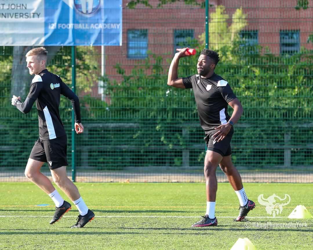 Olly Parker tweet media