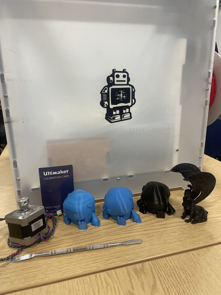 This #filamentfriday we are doing some #3Dprinting team training. From maintenance to optimum settings and how to get the best print. 
@library_MU https://t.co/KKMKKnHIJR