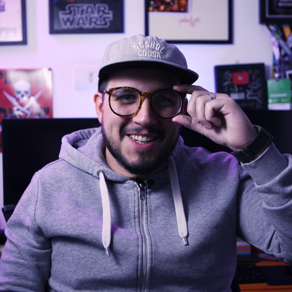 danvitoriano's tweet photo. O próximo episódio do podcast @devs40+ será transmitido ao vivo na terça dia 04 de julho às 11:30h GMT-3 com @lorelocks e @egermano direto de SP! Vamos falar de programas de diversidade, carreira e vagas internacionais! 

E vamos sortear um Kindle!
#devs40 #tech #programming https://t.co/rewNZ6aniU