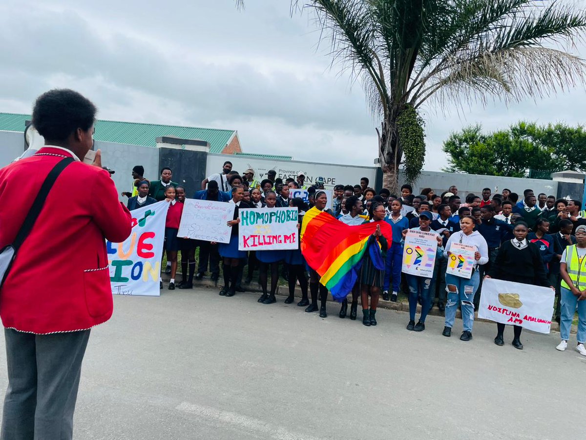 equal_education's tweet photo. A throwback to last year when Equalisers protested outside of the Eastern Cape Education Department to call for more inclusive education practices for LGBTQIA+ learners. ✊🏿🏳️🌈#PrideEveryMonth https://t.co/EJpiqKekko