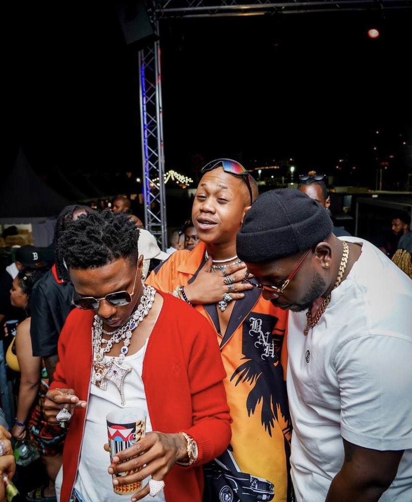 Big Wiz, Youngstunna & DjMaphorisa At Sky Terrace, Portugal 🇵🇹🖤🦅 #WizkidxAfronation