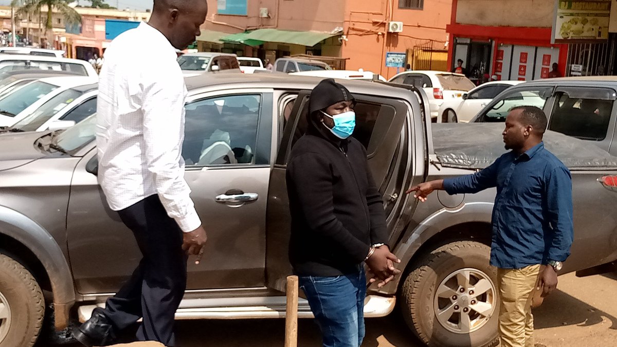 #breaking Works Minister and Councilor Representing Mbale City Workers who was arrested last night has been taken to Kampala by State House Anti Corruption Unit.
A source from the State House Anti Corruption Unit revealed that the was a plan of violence in Nakaloke where he was..