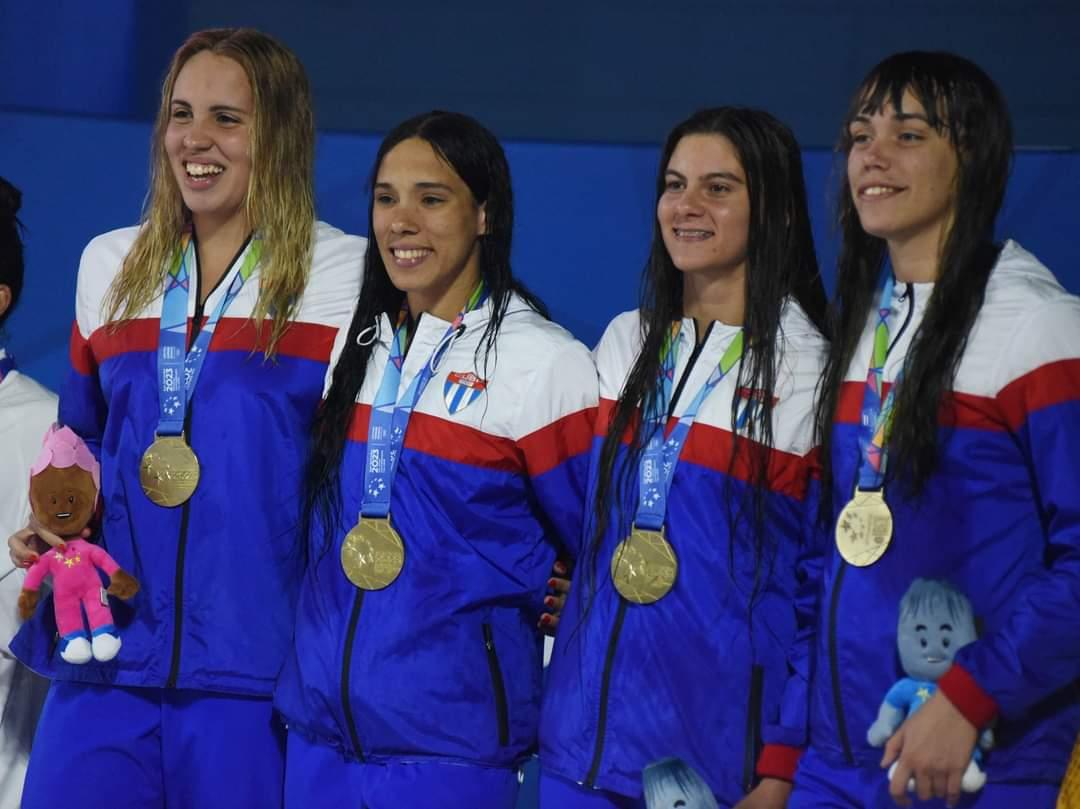 DiazCanelB's tweet photo. La mejor actuación de la natación cubana de los últimos 25 años tiene los nombres de Lorena, Andrea, Laurent y Elisbet. Los 6 luchadores grecorromanos también arrasaron. Ha sido la jornada más dorada para #Cuba en #SanSalvador2023.

 ¡Felicidades campeones! https://t.co/CxJgXnUCSK