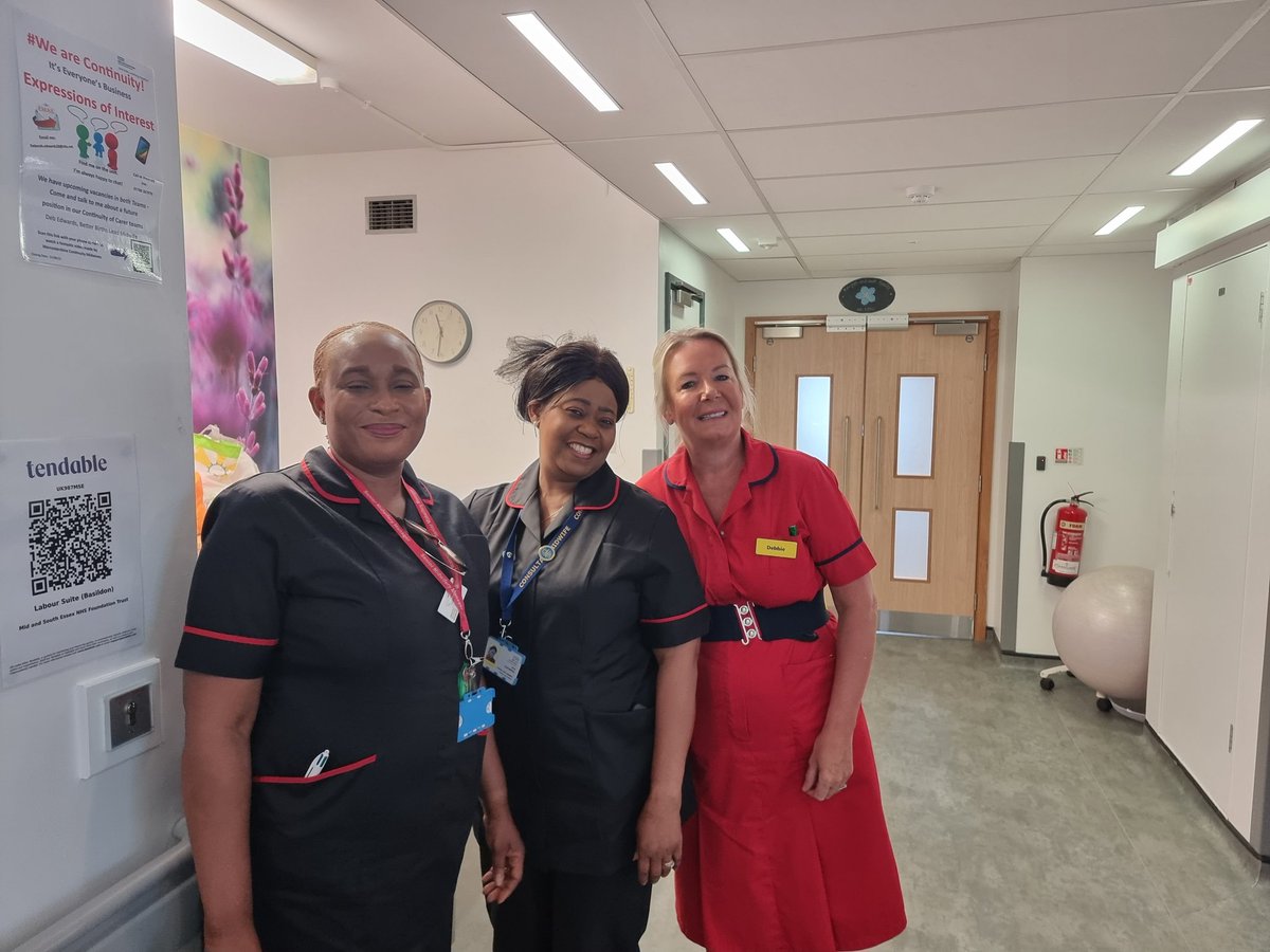 Email free Friday and out on the wards with these lovely two for a peer review of clinical areas at Basildon Maternity @Field1Alex @ROsayimwen @dawnmpatience @DianeSarkar
